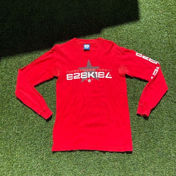 VTG 00’s Ezekiel Red Long Sleeve Tee - Picture 1 of 4